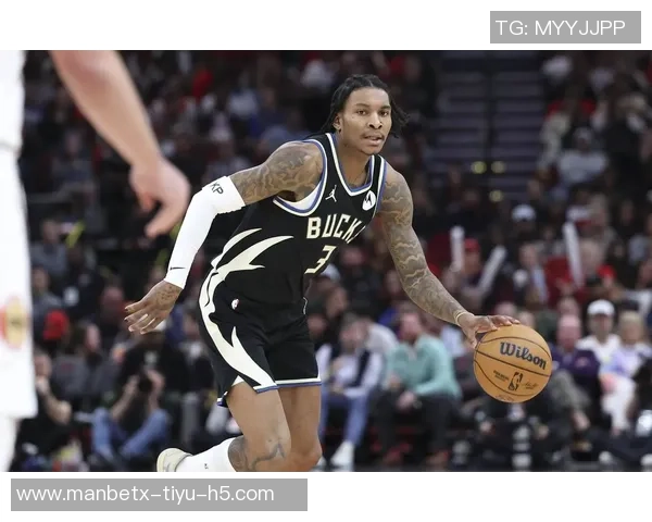 小凯文波特状态起伏第三节独得13分却难挽球队颓势 小凯文波特状态起伏第三节独得13分却难挽球队颓势