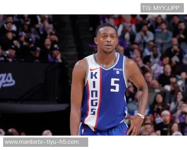 福克斯关键时刻罚球稳住胜局砍下31分5板5助尽管失误较多